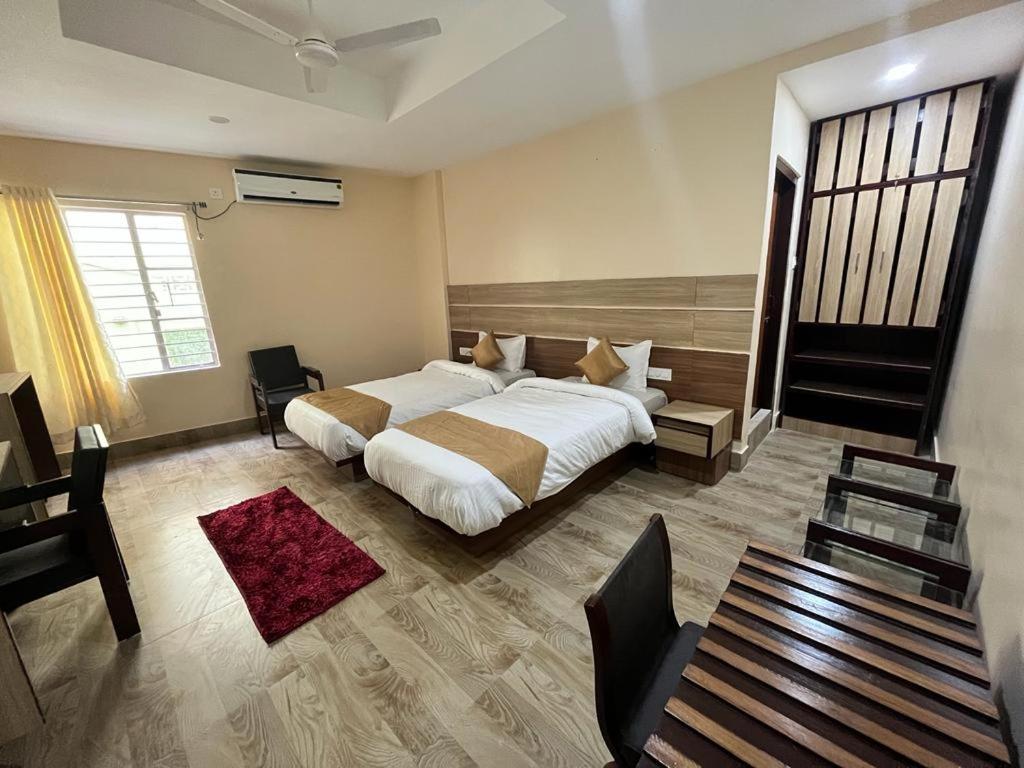 Hotel Magic Square غاواهاتي المظهر الخارجي الصورة